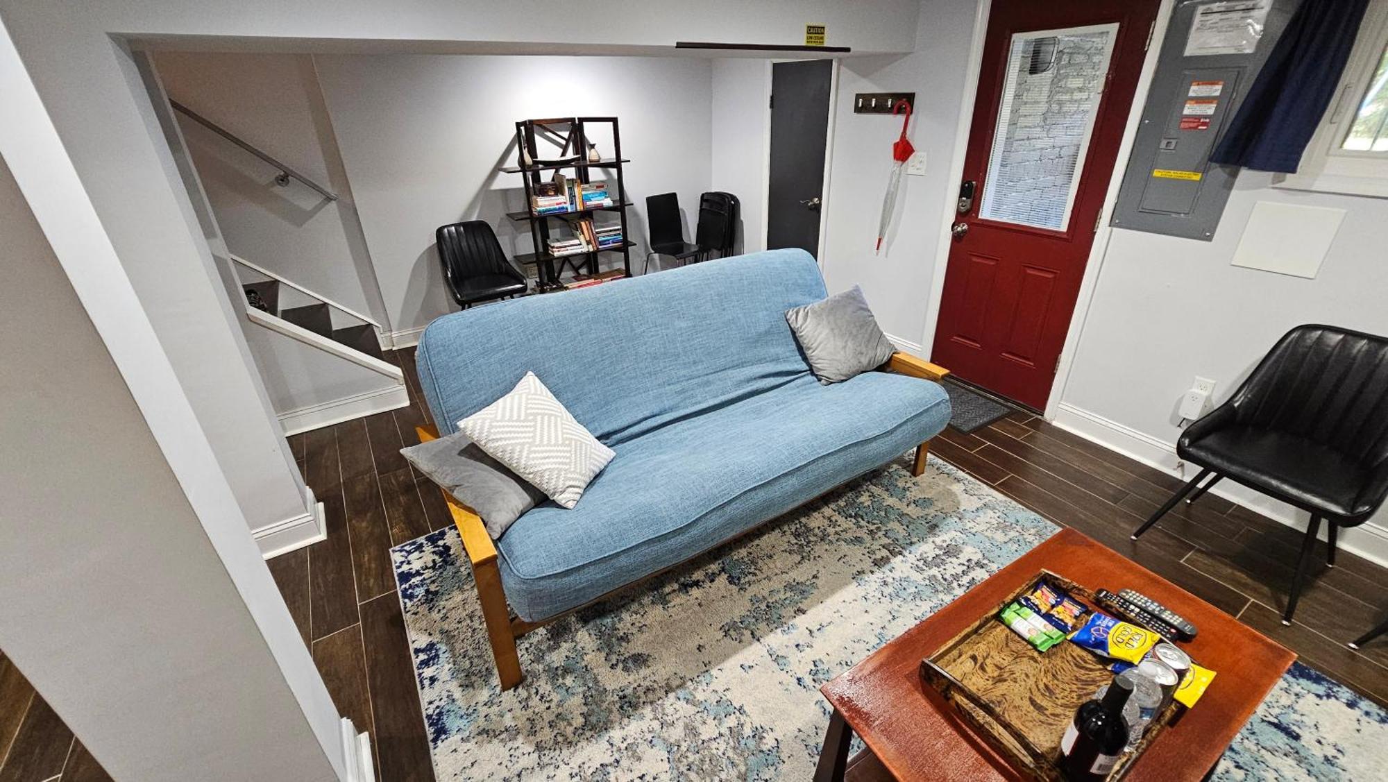 English Basement Suite: Metro-adjacent Petworth Retreat With Parking * Washington