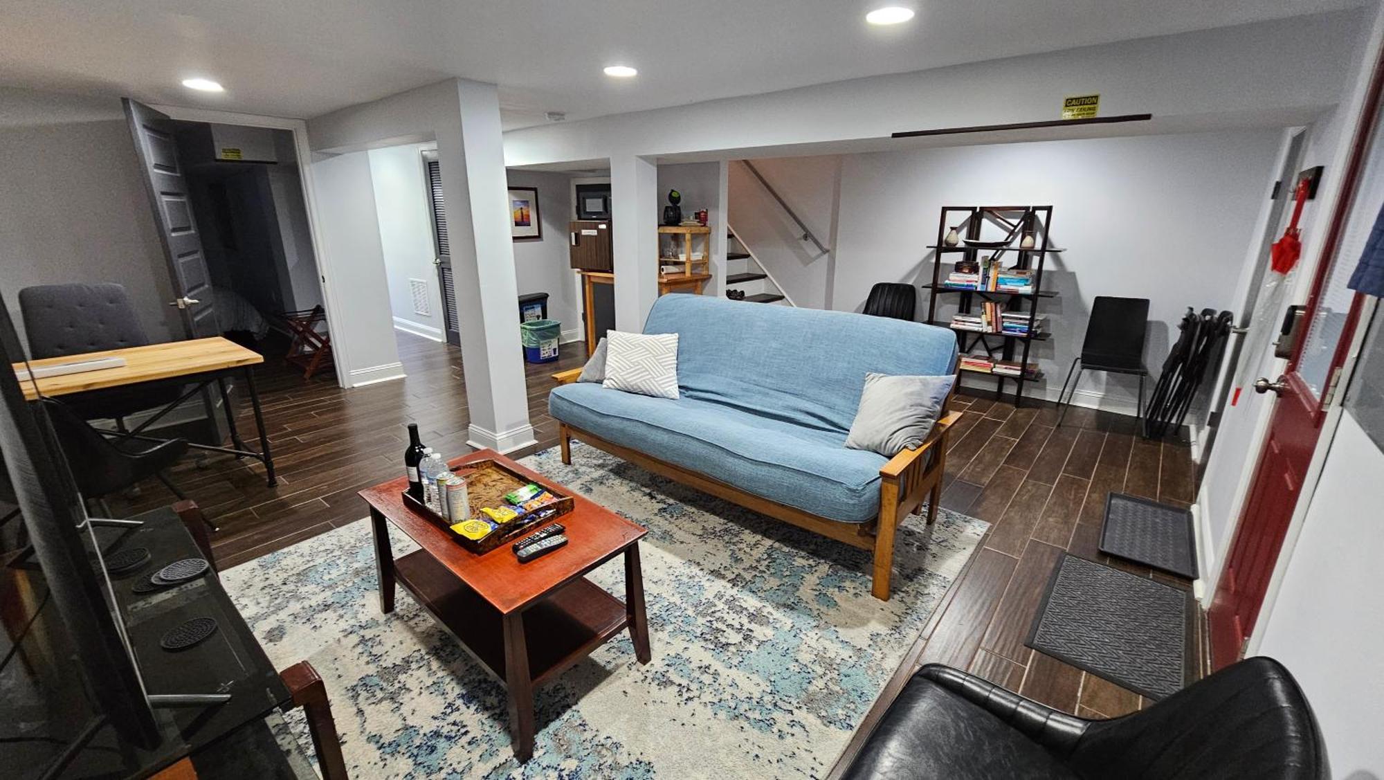 Lejlighed English Basement In Petworth, Washington, Dc -- Free Off-street Parking, Walk To Metro And Restaurants Washington